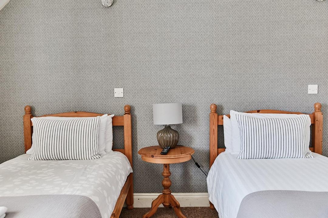 Bed and Breakfast The Bucks Head à Carhampton Extérieur photo